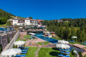  Hotel Albion Mountain Spa Resort Dolomites  Ортизеи